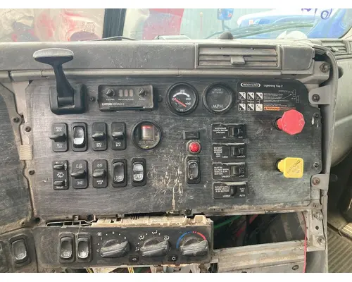 Freightliner COLUMBIA 112 Dash Assembly