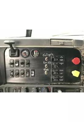 Freightliner COLUMBIA 112 Dash Assembly