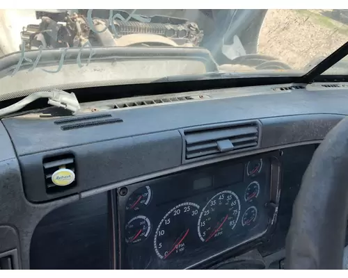 Freightliner COLUMBIA 112 Dash Panel