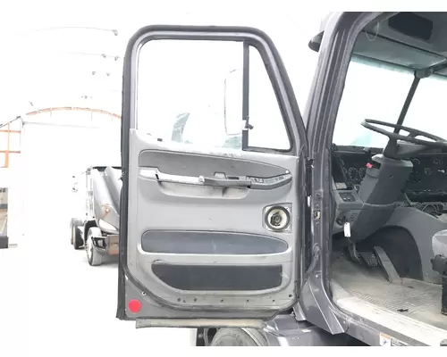 Freightliner COLUMBIA 112 Door Assembly, Front