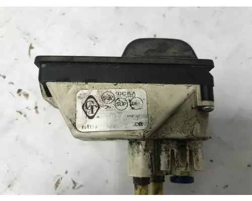 Freightliner COLUMBIA 112 Electrical Misc. Parts