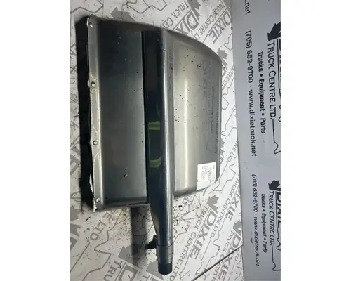 Freightliner COLUMBIA 112 Fender