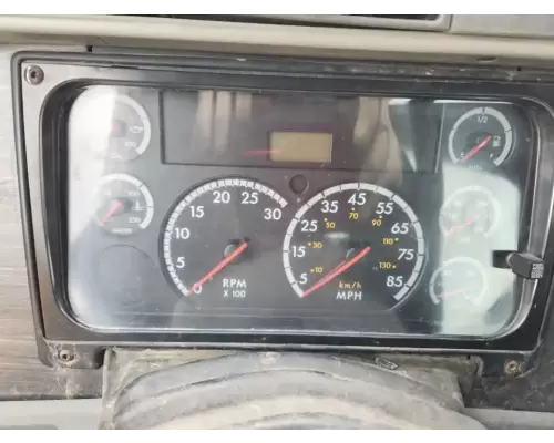 Freightliner COLUMBIA 112 Instrument Cluster