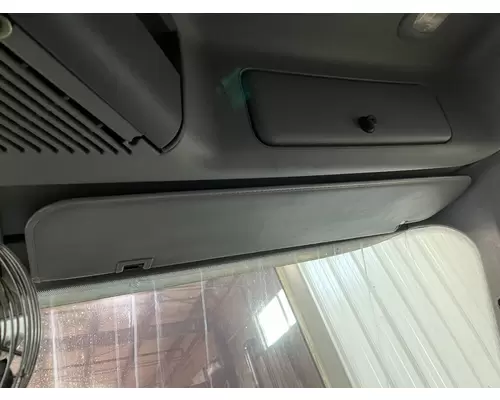 Freightliner COLUMBIA 112 Interior Sun Visor