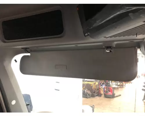 Freightliner COLUMBIA 112 Interior Sun Visor