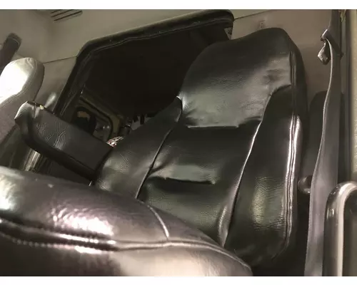 Freightliner COLUMBIA 112 Seat (Air Ride Seat)