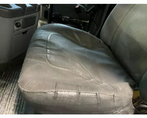 Freightliner COLUMBIA 112 Seat (non-Suspension)