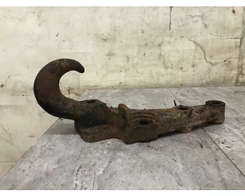 Freightliner COLUMBIA 112 Tow Hook