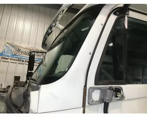 Freightliner COLUMBIA 120 A Pillar Panel