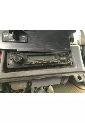 Freightliner COLUMBIA 120 A/V Equipment