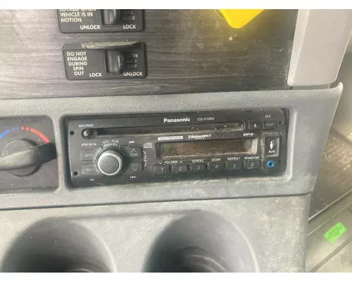 Freightliner COLUMBIA 120 AV Equipment