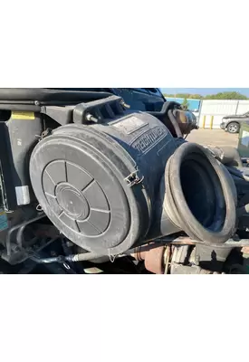 Freightliner COLUMBIA 120 Air Cleaner