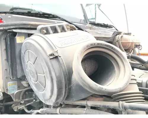 Freightliner COLUMBIA 120 Air Cleaner