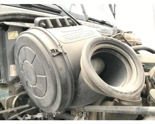 Freightliner COLUMBIA 120 Air Cleaner