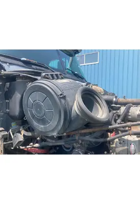 Freightliner COLUMBIA 120 Air Cleaner
