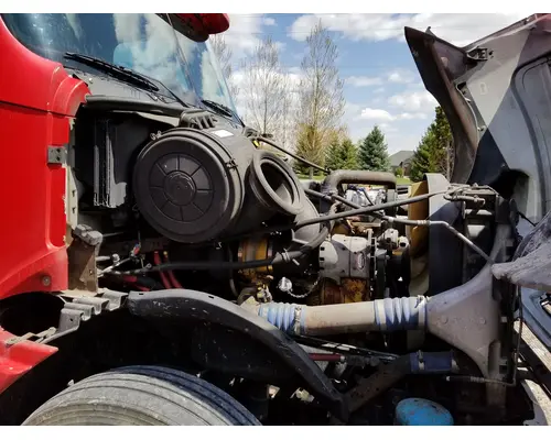Freightliner COLUMBIA 120 Air Cleaner