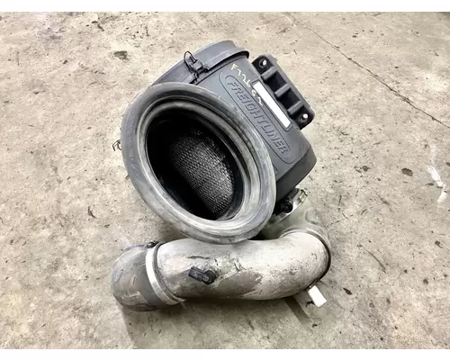 Freightliner COLUMBIA 120 Air Cleaner