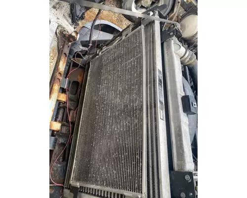 Freightliner COLUMBIA 120 Air Conditioner Condenser