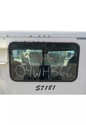 Freightliner COLUMBIA 120 Back Glass