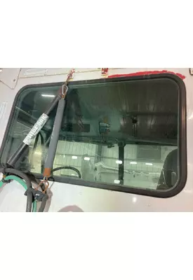 Freightliner COLUMBIA 120 Back Glass