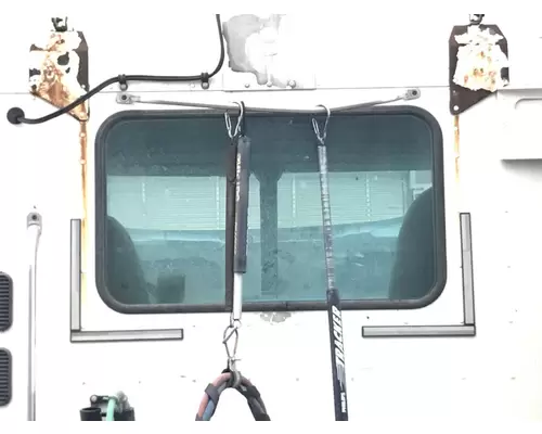Freightliner COLUMBIA 120 Back Glass