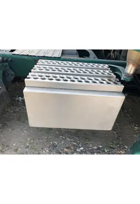 Freightliner COLUMBIA 120 Battery Box