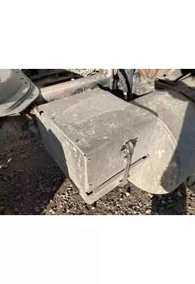 Freightliner COLUMBIA 120 Battery Box