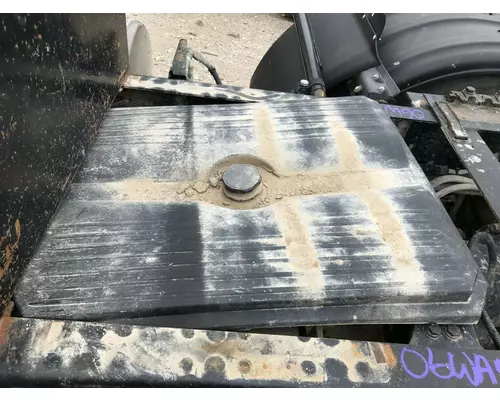 Freightliner COLUMBIA 120 Battery Box