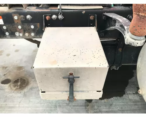 Freightliner COLUMBIA 120 Battery Box