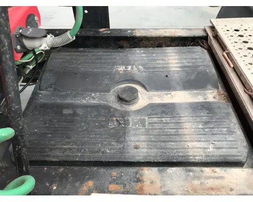 Freightliner COLUMBIA 120 Battery Box