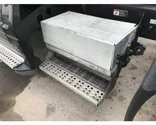 Freightliner COLUMBIA 120 Battery Box