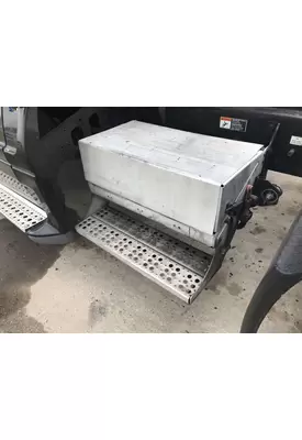 Freightliner COLUMBIA 120 Battery Box