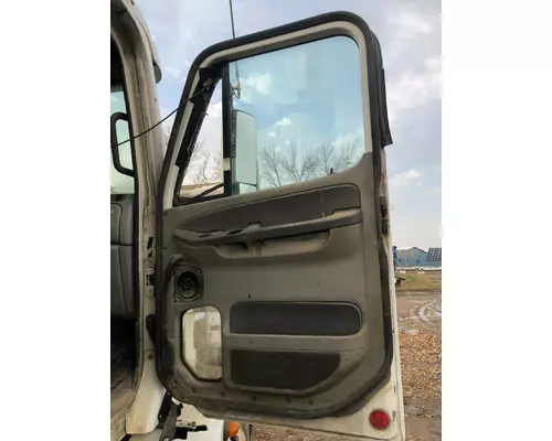 Freightliner COLUMBIA 120 Body, Misc. Parts