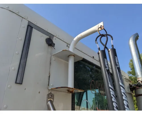 Freightliner COLUMBIA 120 Body, Misc. Parts