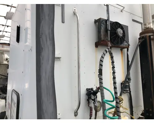 Freightliner COLUMBIA 120 Body, Misc. Parts