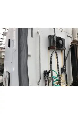 Freightliner COLUMBIA 120 Body, Misc. Parts