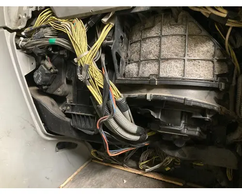 Freightliner COLUMBIA 120 Body, Misc. Parts