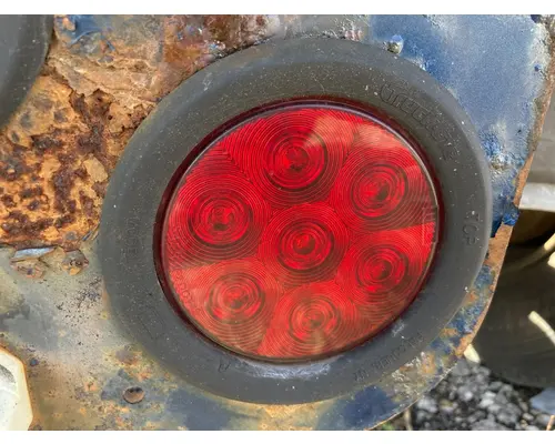 Freightliner COLUMBIA 120 Body, Misc. Parts