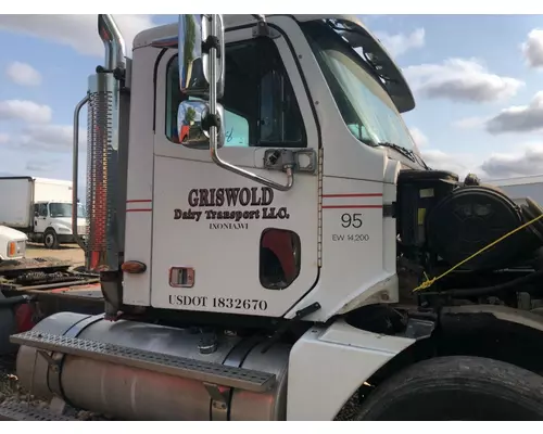 Freightliner COLUMBIA 120 Cab Assembly