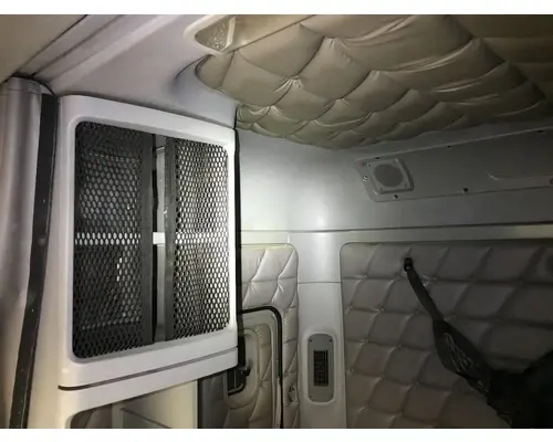 Freightliner COLUMBIA 120 Cab Assembly