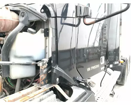 Freightliner COLUMBIA 120 Cab Assembly