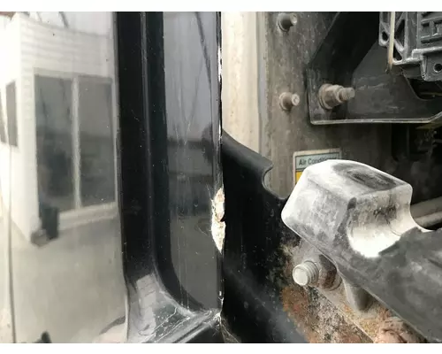 Freightliner COLUMBIA 120 Cab Assembly