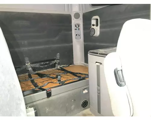 Freightliner COLUMBIA 120 Cab Assembly
