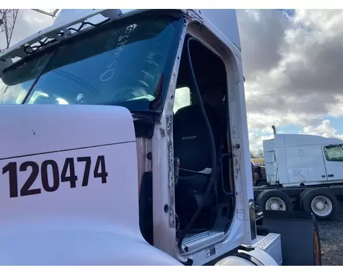 Freightliner COLUMBIA 120 Cab Assembly