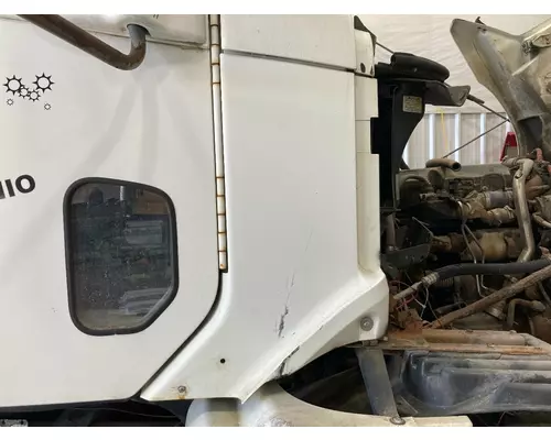 Freightliner COLUMBIA 120 Cab Assembly