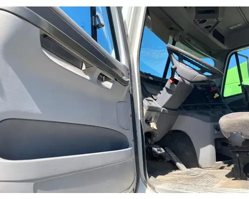 Freightliner COLUMBIA 120 Cab Assembly