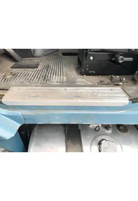 Freightliner COLUMBIA 120 Cab Misc. Interior Parts