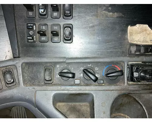 Freightliner COLUMBIA 120 Cab Misc. Interior Parts