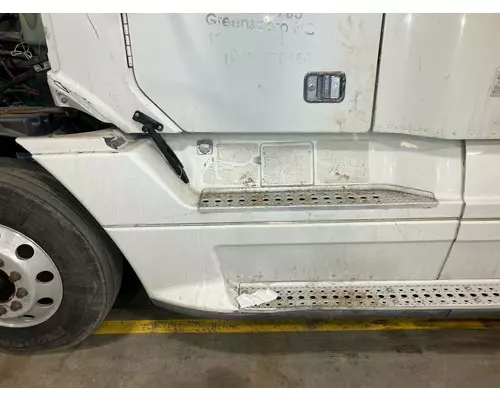 Freightliner COLUMBIA 120 Chassis Fairing