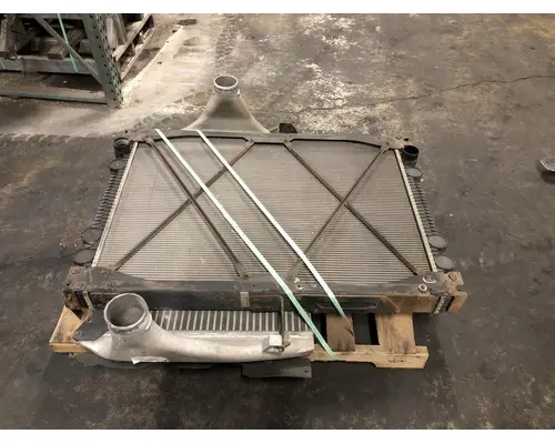 Freightliner COLUMBIA 120 Cooling Assy. (Rad., Cond., ATAAC)